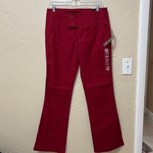 425. NWT Clash Red Jeans Size 11